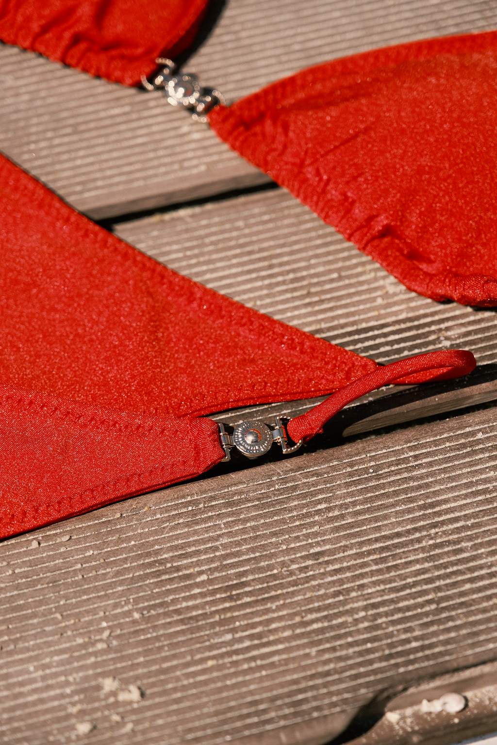 THE GISELE BOTTOM IN SCARLET