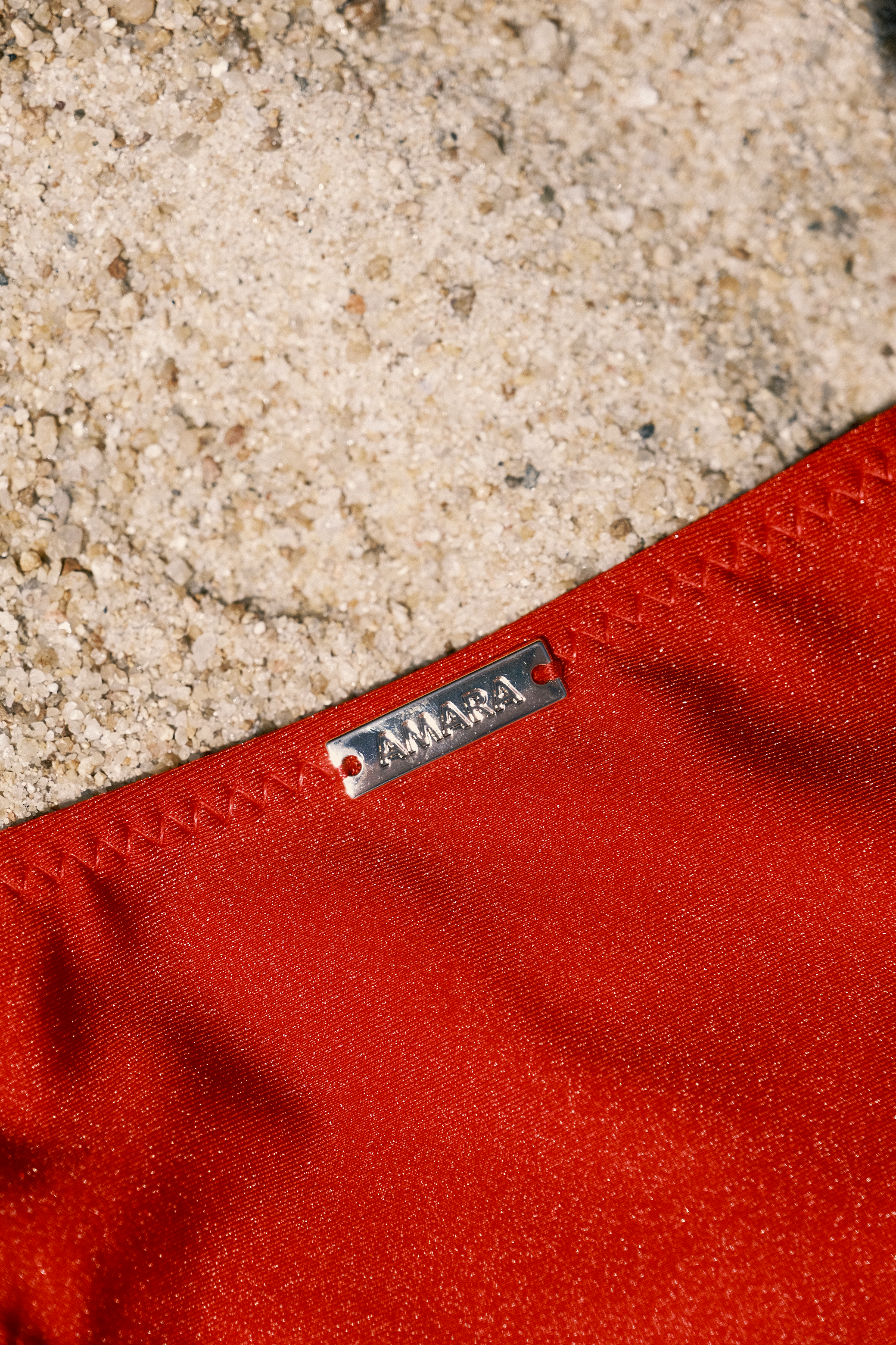 THE GISELE BOTTOM IN SCARLET