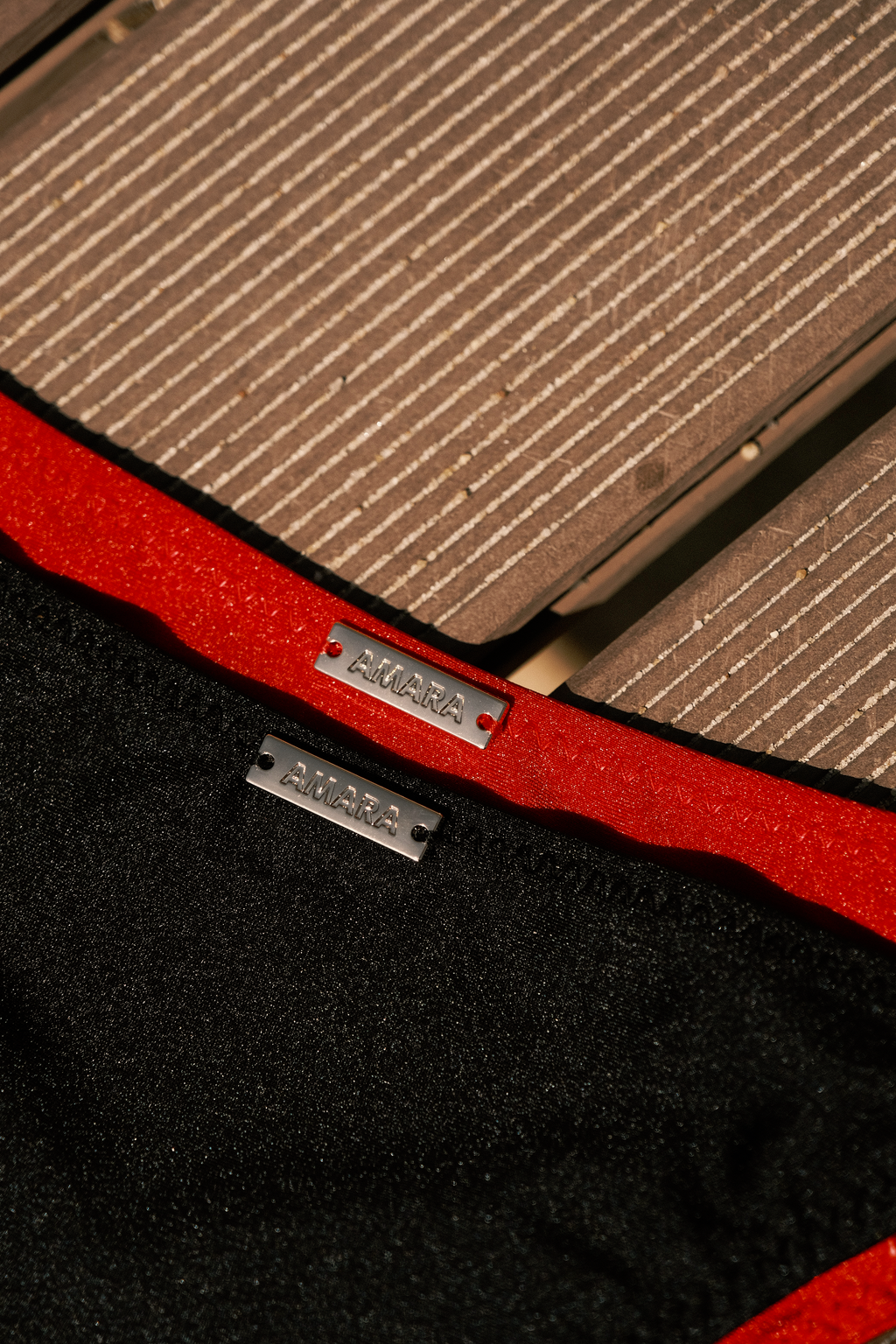 THE GISELE BOTTOM IN RAVEN