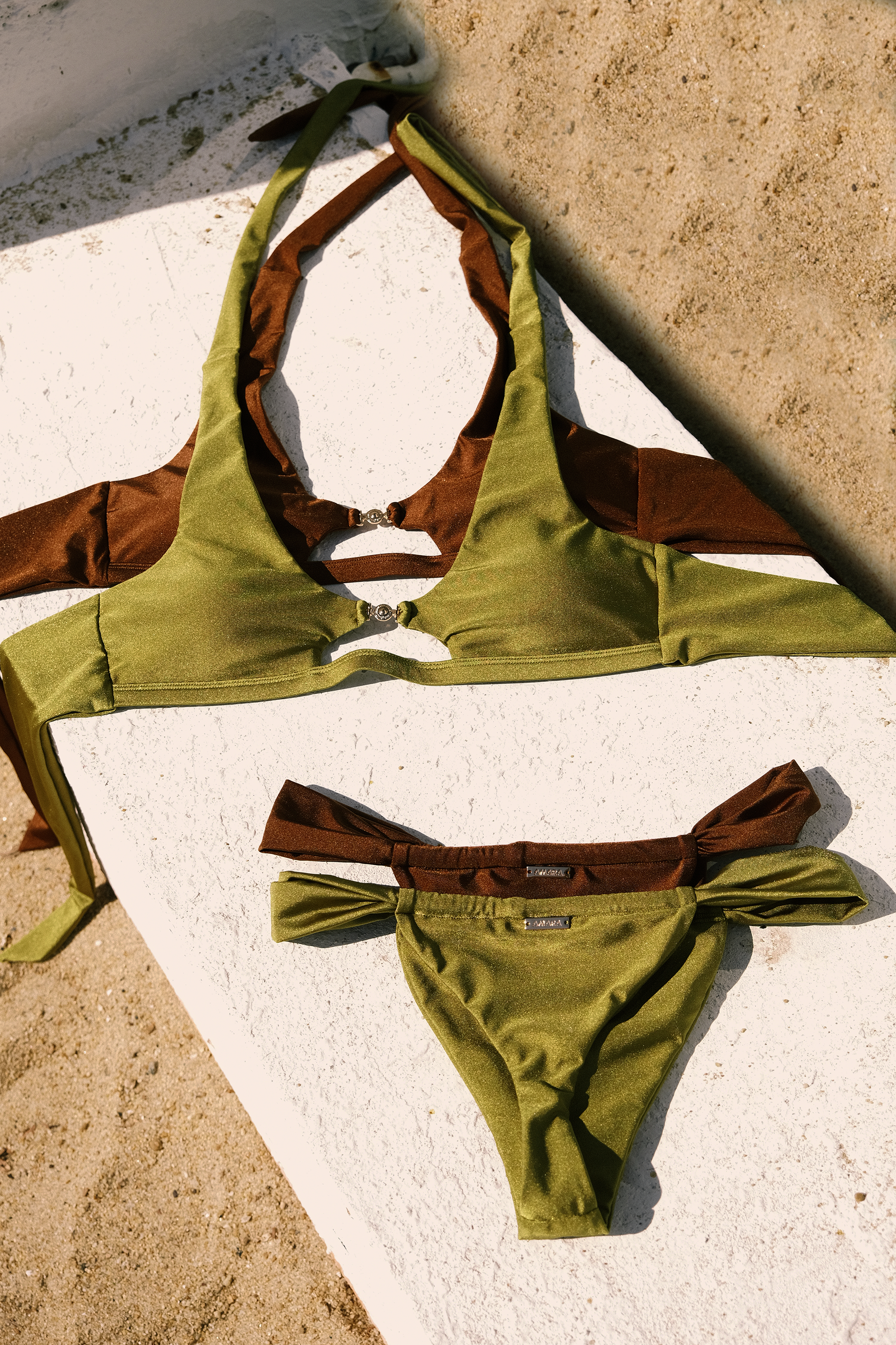 THE JASMINE SET IN PISTACHIO